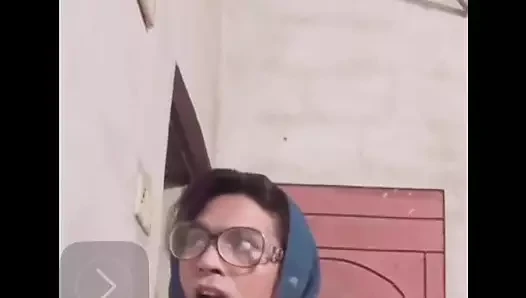 Videochamada privada com estranho.