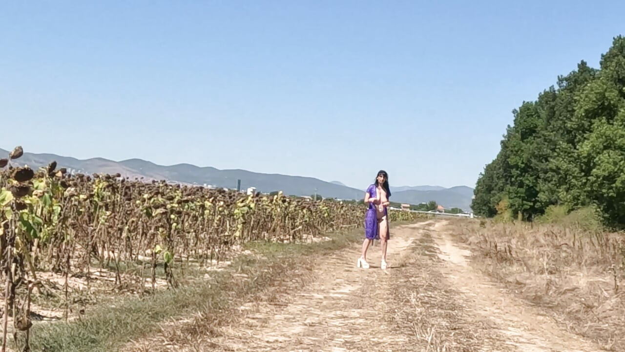 The Slave Girl Is Publicly Humiliated Part 2