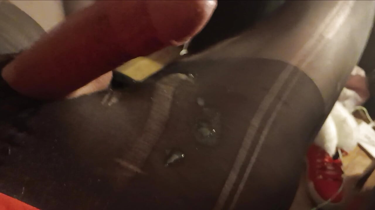 Hands free cumshot