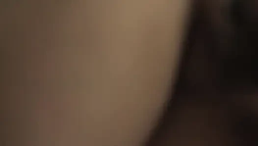 Индийскую девушку в атласе танк топ трахнули, пока не кончили в ее влагалище