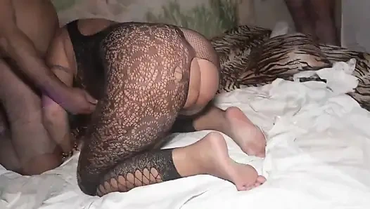 Dünnes und molliges schätzchen, gangbang im caribik saunaclub P3