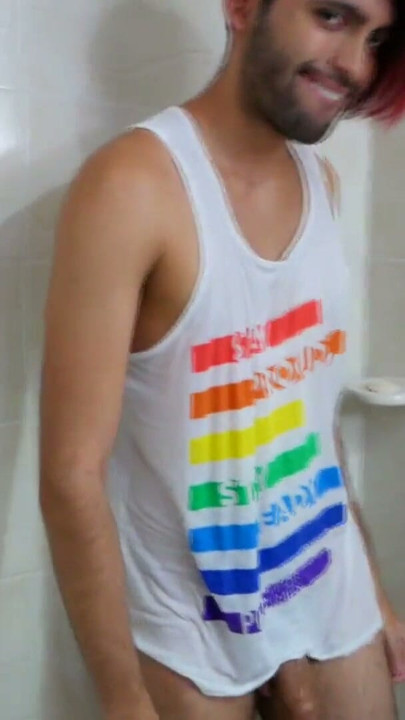 Hot colombian guy pissing all over his body and jerking off - Camilo Brown | Clip 2