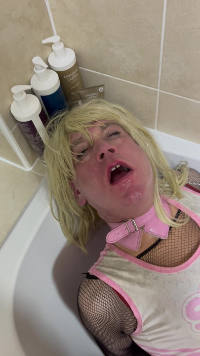 シシー・スラット・トイレ