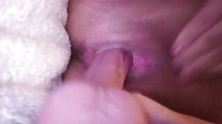 Oh wet pussy squirting for Daddy to watch