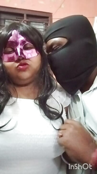Bibi ke pitpiche nakrani ke sath