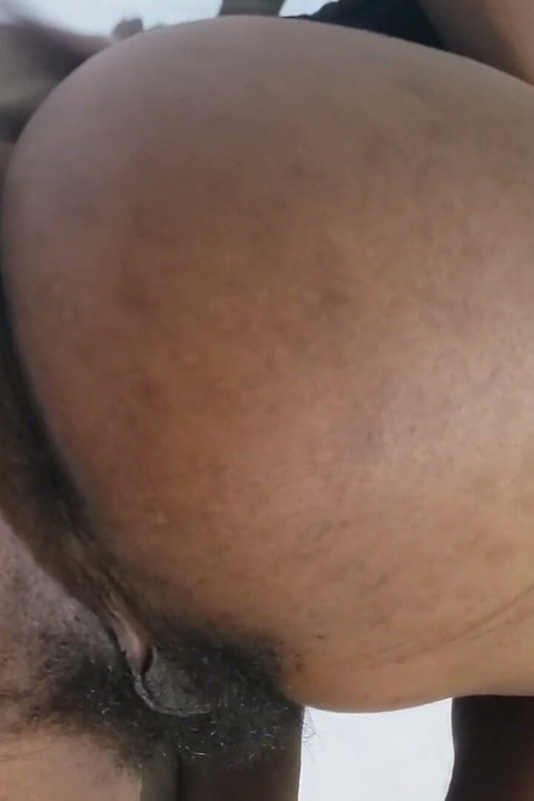 큰 후장 밀프 홀리 라운드 후장 XXX를 존나 빠는 밀프 같은 남자