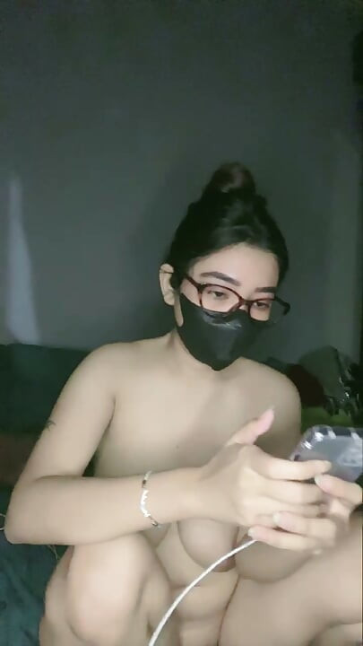 Beautiful Indo Masturbation Delicious Until Squirt
