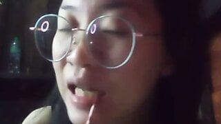 Une asiatique est excitée et solitaire - vidéo maison 47