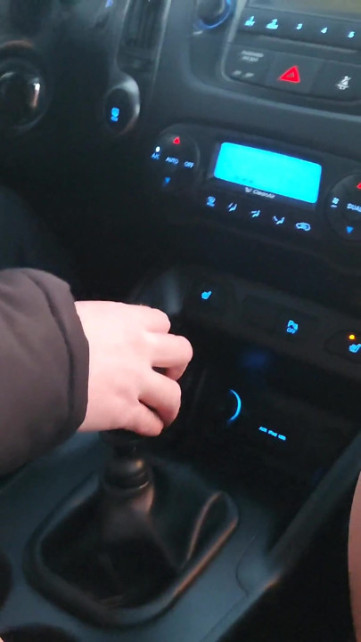 Hot milf in stockings seduces a taxi driver in the car | Clip 2