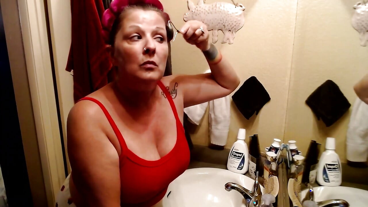 Gargling Teeth Brushing Facial Massage
