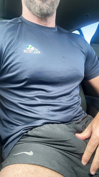 I Masturbate Inside the Car