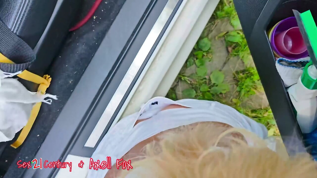 Deep blowjob outdoors in a public park.Blonde MILF gets cum in mouth&on face.Hard doggystyle fucking.Cum in pussy.Piss fetish.