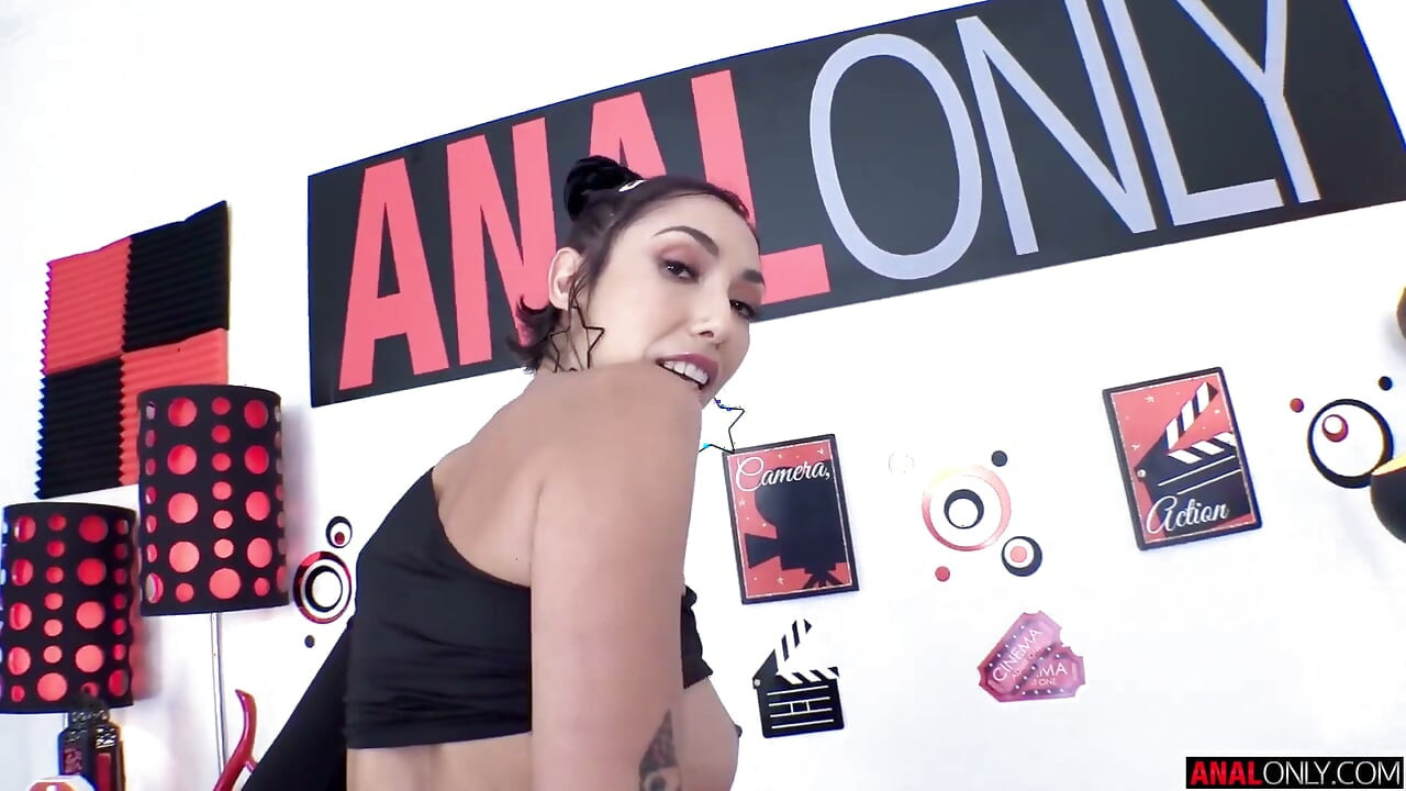 Xochi adore la sodomie