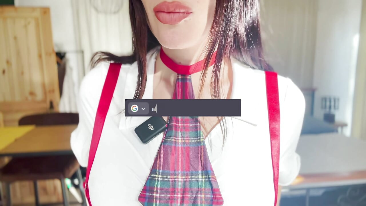 Chupando e cavalgando um vibrador no meu uniforme de estudante (JOI alemão)