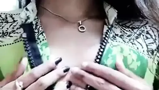 Indian babe showing boobs