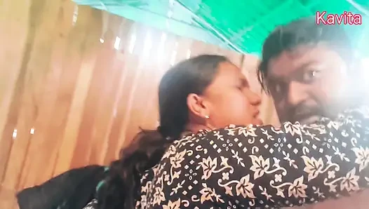 Hintli kavita ve tatya piknik çadırında sikişiyor