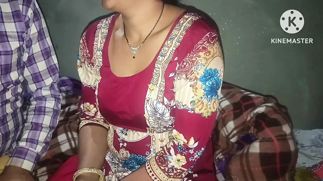 Desi Indian Bhabhi Dick Riding Very Hard Fucking Bhabhi’s Enjoy Big Cock