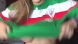 Tifosa del Bilbao va in gol 