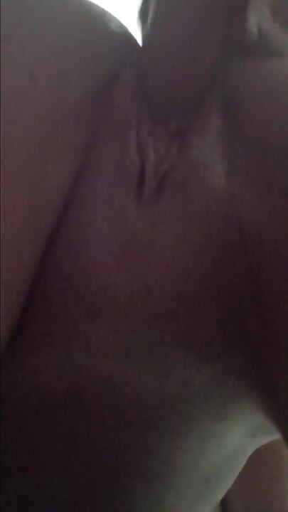 MILF mojada y caliente