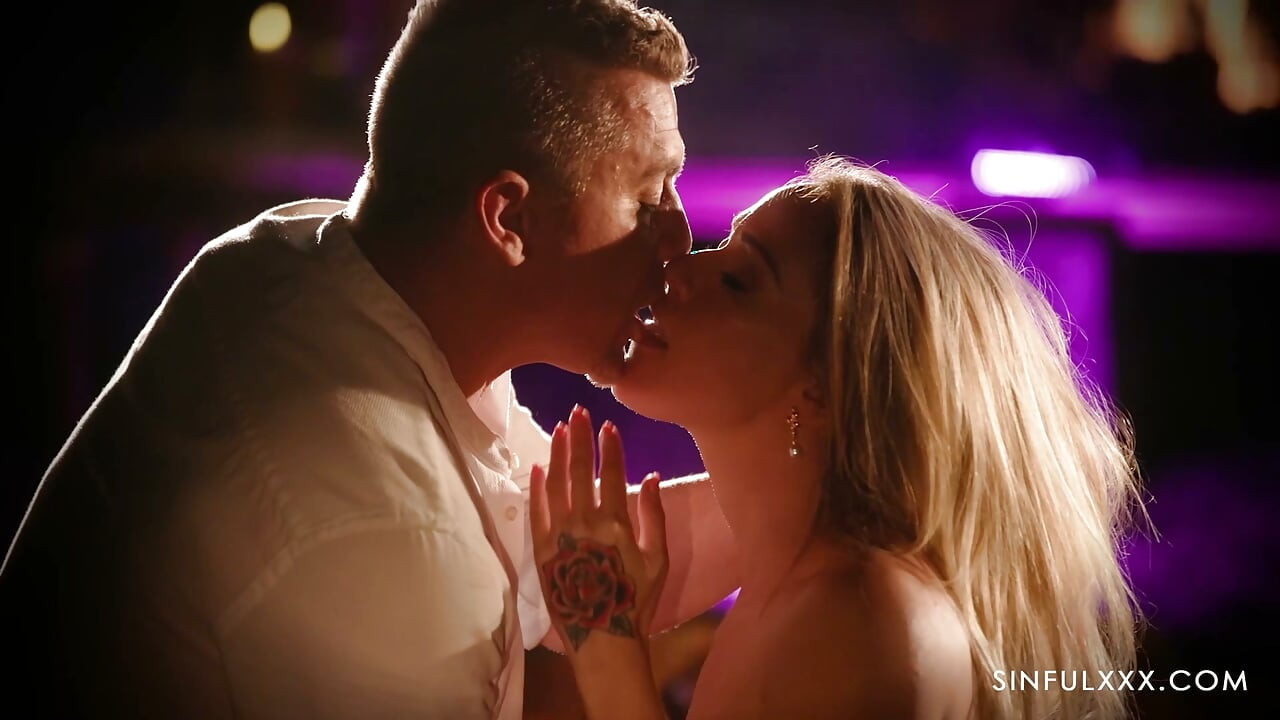 Vi kan lage vår egen film! Ria Sunn & Denis Marti på SinfulXXX