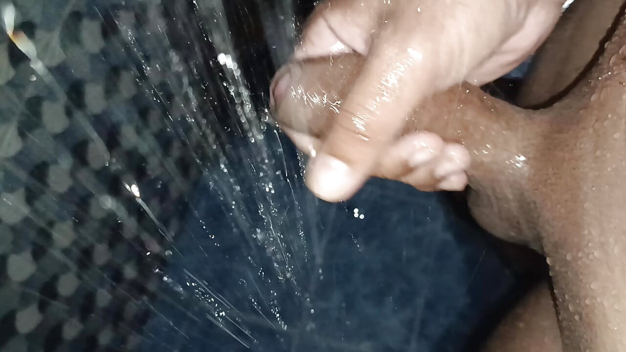 Masturbation and cumshot in the shower