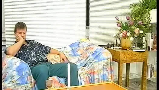 Alman Kapılarının Arkasında Özenle Siktir Edilir - Tam Film