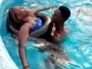 Fucking on swiming pool Maputo. Liberdade