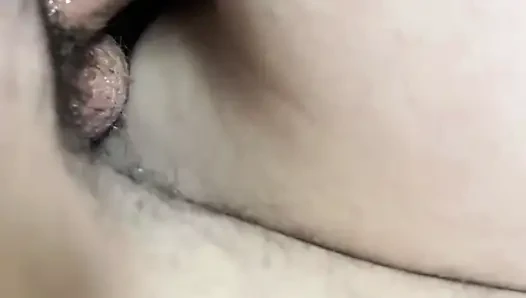 Sert sikişme ve fışkırtma montajı.