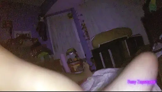 Susy si adik tiriku yang super seksi ngebiarkan aku ngentot memek sempitnya!