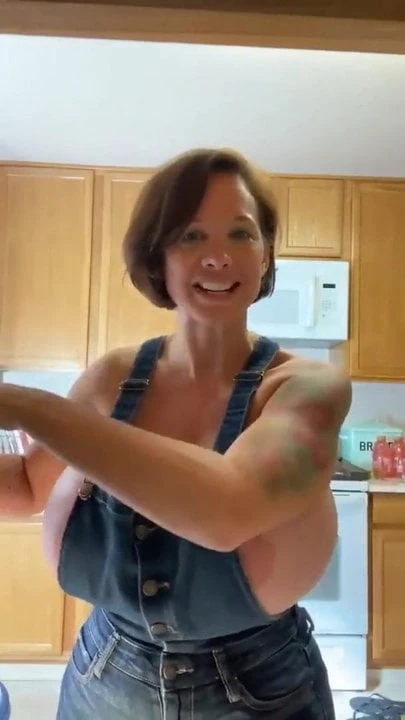 Huge breasted Girl