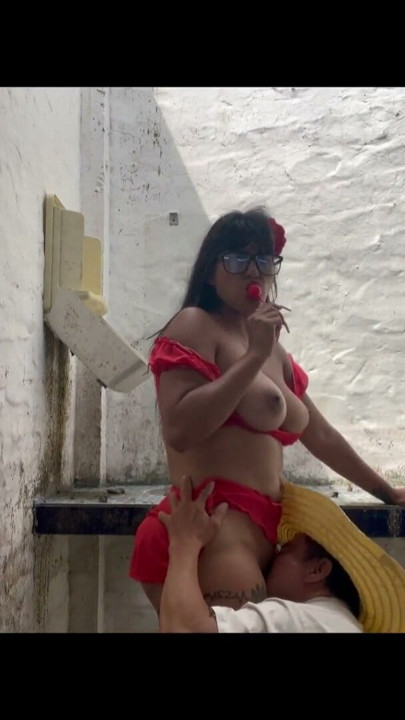 Stepfather fucks his beautiful, busty, big-assed stepdaughter in an abandoned house. | Clip 1