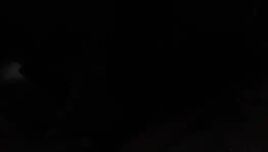 Извращенная королева минетов Dark Dea "сосет огромный белый член и глотает много спермы