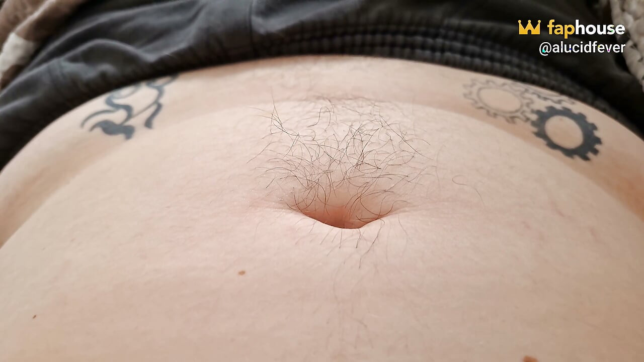 Verehre Meine Haarige BBW Belly Ein Bisschen