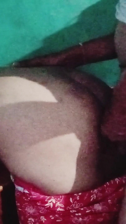 Desi sister-in-law had sex in her room. | Clip 1