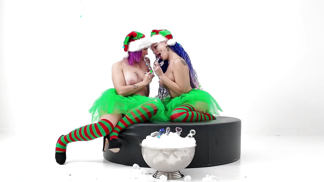 Igra s ledom s nestašnim vilenjacima