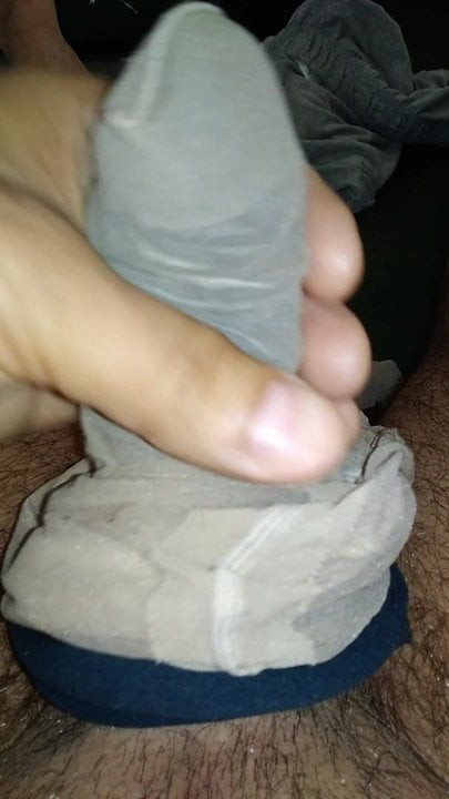 3 pantyhose handjob