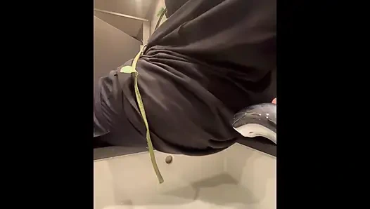 Poison Ivy'nin külotu ıslanıyor!