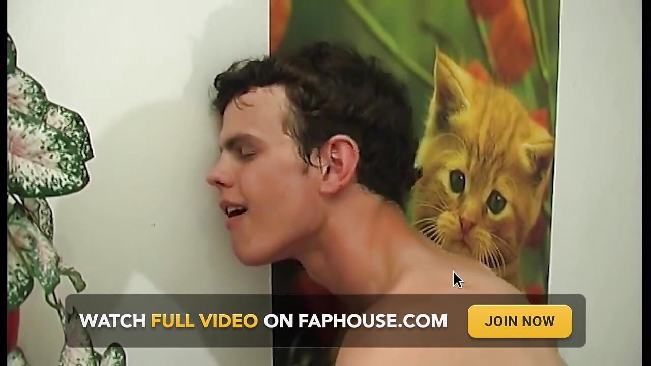 Muscular Blond Hunk Thoroughly Enjoys Deep Passionate Rimming
