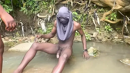 Sexy Ebony fuck with a black Queen by the local river