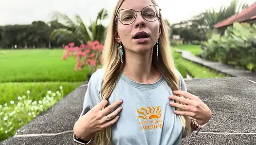 How an AI girlfriend can help you (or break you)