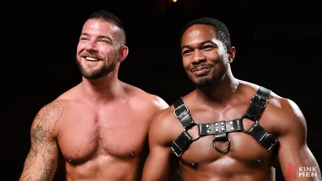 Meaty Beefcake Tryp Bates Ready to Take Sean Xavier's Massive Cock