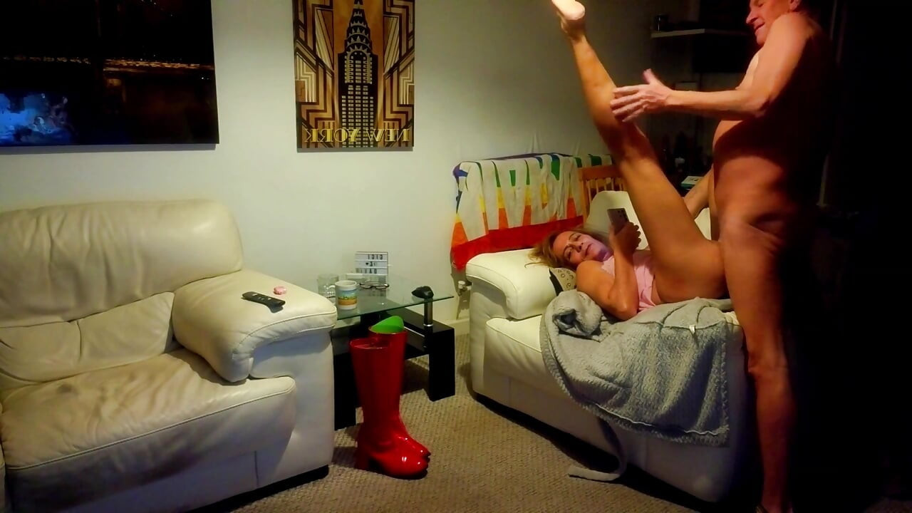 Gigi and Dave, Living Room Just for Us Party, Series, Episode Two