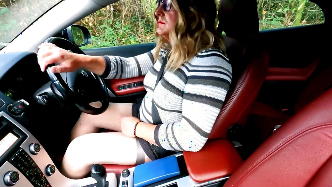 Кроссдрессер kellycd2022 післяобідній привід