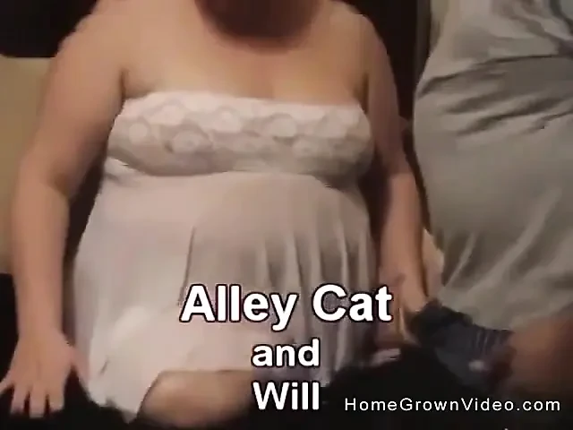 BBW Alley Cat Gets a Wet Creampie From Will