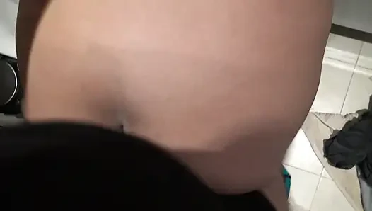Unfaithful Turkish Maid Lets British Boss Cum Inside Her Old Pussy