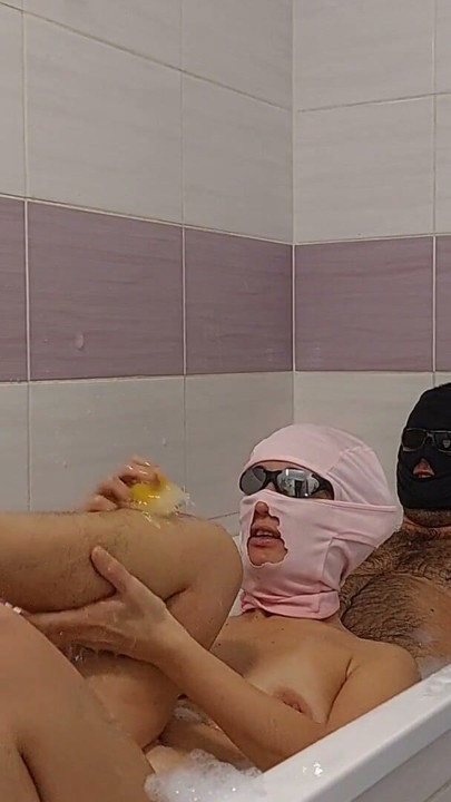 Amateur couple spied in the shower. Hairy pussy wife, big ass, big tits Hairy Latina pussy | Clip 1