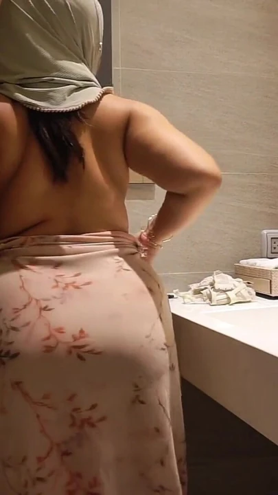 Feeling extra cheerful today | Clip 1