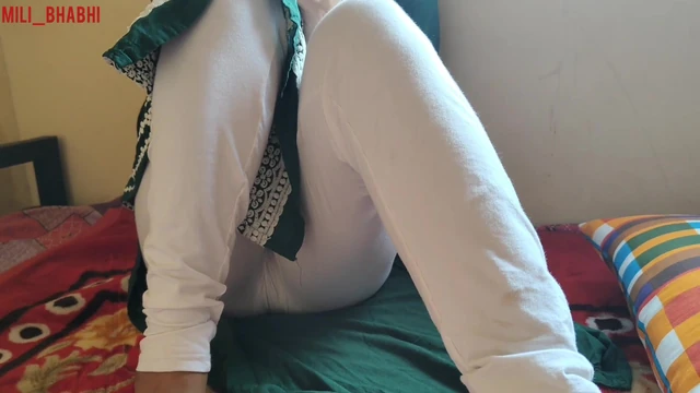 Desi Village Stepsister Want Sex by Stepbrother&#039;s Big Cock , Hindi audio Dirty talk video