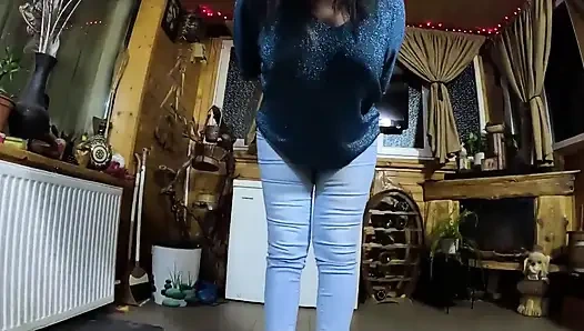 Cameltoe MILF Twerks in Jeans Blowjob & Cum All Over My Puffy Jacket 334