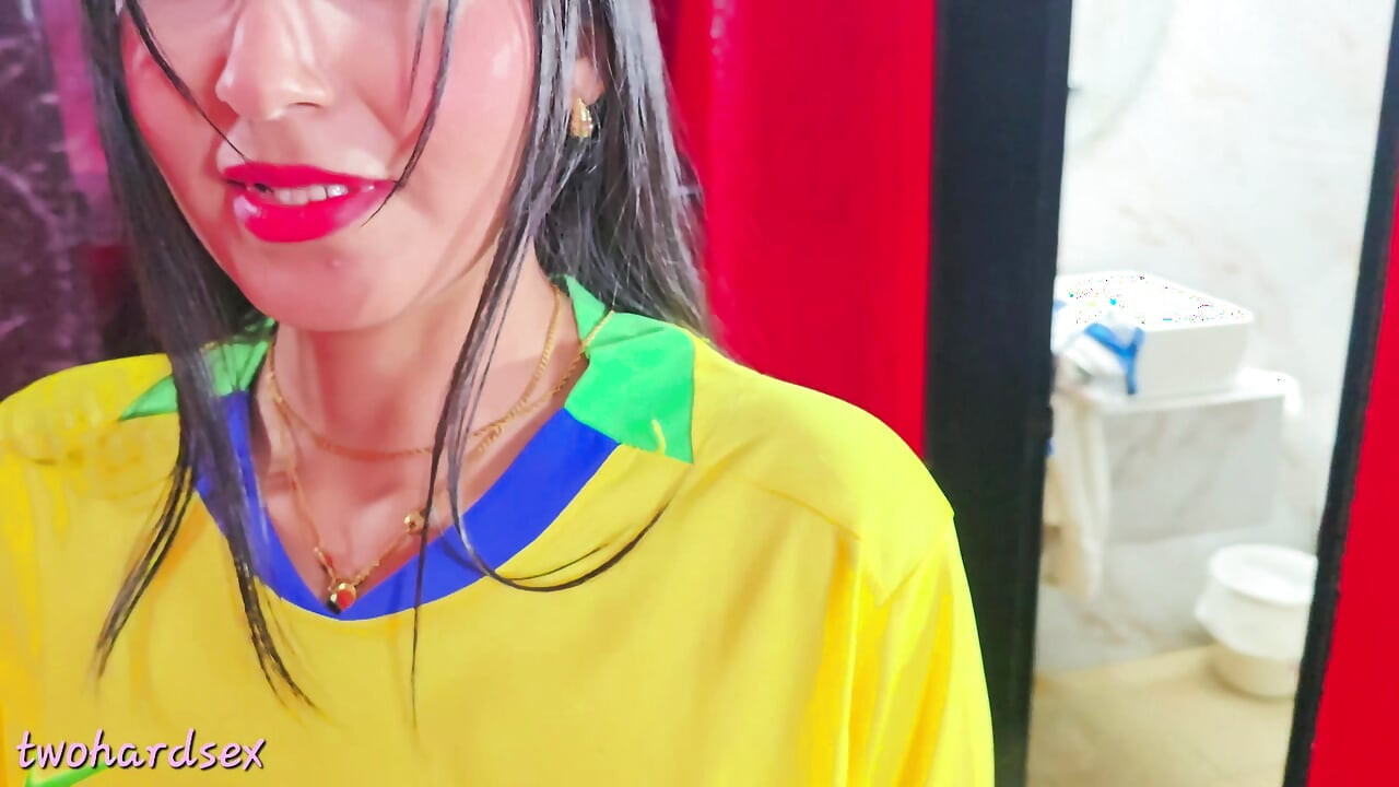 Stepsister in Brazil T-shirt gets very horny and fucks her stepbrother